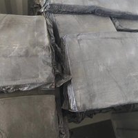 Natürlicher, feiner Yongyi Marken-Schwarzblock-Regenerationskautschuk mit niedrigem Mooney-Wert, hoher Zugfestigkeit, umweltfreundlich und geschmacksneutral