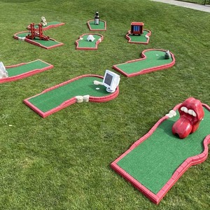 Terrain de golf miniature portable, écologique, imperméable, léger, durable, en PVC, location de golf, parcours de golf mobile à 9 trous, <span class=keywords><strong>parc</strong></span> <span class=keywords><strong>d</strong></span>'<span class=keywords><strong>attractions</strong></span> - Product Image 2