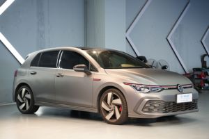 Golf <span class=keywords><strong>GTI</strong></span> 380TSI DSG 2.0T 220PS 7DCT Sedán VAQ DCC 2021 de <span class=keywords><strong>Segunda</strong></span> <span class=keywords><strong>Mano</strong></span>, 6 Airbags, Techo Panorámico, Harman Kardon, Volante a la Izquierda - Product Image 3