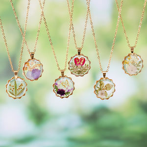 Nuovo Design <span class=keywords><strong>Collana</strong></span> con Fiore Essiccato a Forma di Sole Fiore Vero Fiore Eterno Ciondolo Retrò Regalo <span class=keywords><strong>per</strong></span> <span class=keywords><strong>la</strong></span> <span class=keywords><strong>Festa</strong></span> <span class=keywords><strong>della</strong></span> <span class=keywords><strong>Mamma</strong></span> - Product Image 4