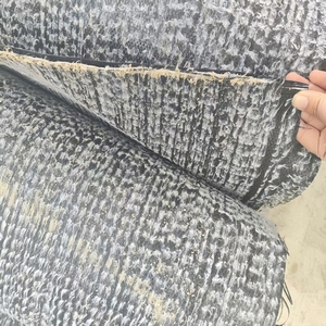 Géosynthétique GCL (Géomembrane en argile) de qualité supérieure, 4000g, 4500g, 5000g, <span class=keywords><strong>5500g</strong></span>, pour projets de décharges – Vente chaude, meilleur prix, directement de l'usine - Product Image 3