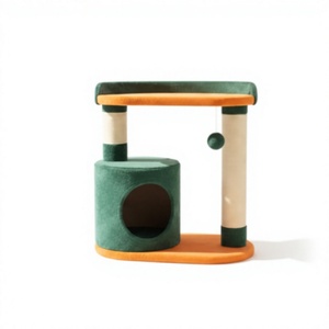 Griffoir Amistar de haute qualité à 3 niveaux, écologique, avec grotte forestière pour chats et chatons de toutes races et tailles. - Product Image 1