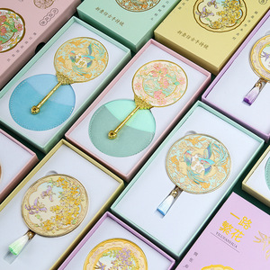 กระจกโลหะจีนโบราณแบบพับได้ ของที่ระลึกทางวัฒนธรรมและของขวัญสำหรับพิพิธภัณฑ์ - Product Image 1