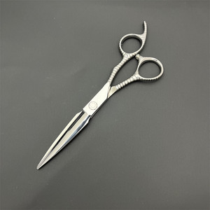 กรรไกรตัดผมแบบปรับแต่งได้ ขนาด 6 นิ้ว กรรไกรซอยผมสำหรับคนถนัดขวา ใช้ใบมีดมาตรฐานสำหรับงานเสริมสวย - Product Image 3