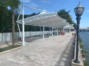 Structure de treillis en acier pour l'extérieur, abri avec revêtement en panneaux d'aluminium - Product Image 4