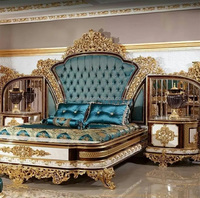 Europäisches Königliches Geschnitztes Holz-Bett, Luxuriöses Antikes Kingsize-Bett, Klassisches Goldenes Hochlehner-Bett, Schlafzimmer-Möbelset für Kalifornische Größen