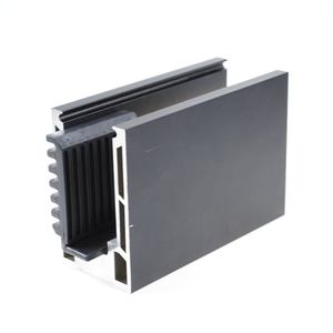 Profilé de garde-corps en aluminium 6063 T5 de l'usine ZHONGLIAN pour balcon et escalier, avec base en U sans cadre - Product Image 3