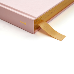 Bords pulvérisés roman <span class=keywords><strong>noir</strong></span> et blanc impression livre relié feuille personnalisée estampage livre fournisseur d'impression - Product Image 2