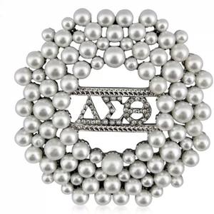 โรงงานขายส่ง <span class=keywords><strong>เข็มกลัด</strong></span>โลหะผสมแบรนด์ดีไซเนอร์ ดีไซน์ใหม่ หรูหราเบาๆ สำหรับผู้ชายและผู้หญิง <span class=keywords><strong>เสื้อ</strong></span>เชิ้ต ชุดสูท ประดับเพชรซิร์คอน ของขวัญแต่งงาน รุ่นใหม่ CC - Product Image 3