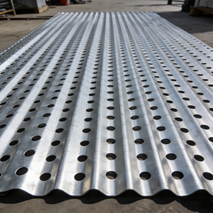 Pannello in Alluminio Perforato con Grafica Personalizzata per Rivestimento di Facciate di Edifici Esterni - Product Image 1