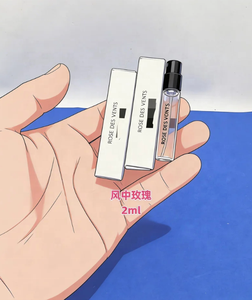 Perfume Picante de Lujo de 2 ml de Alta Calidad para Hombre y Mujer, Venta al por Mayor de Fábrica, Spray de Larga Duración - Product Image 5