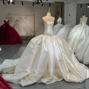 Robe de mariée élégante Xs254 avec corsage perlé et jupe de bal en satin Jancember - Product Image 3