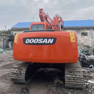 Excavatrice sur chenilles Doosan Dx150 de 15 tonnes, modèle 2021, avec moteur et boîte de vitesses importés, pompe à roulement PLC, peinture d'origine, en vente - Product Image 3