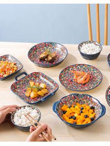 Services de table en porcelaine de style américain – Résistants au four, au lave-vaisselle et au micro-ondes, motif floral, kit d'ustensiles, assiettes et bols en céramique pour - Product Image 4