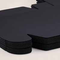 Boîte postale ondulée noire avec logo UV personnalisé boîte d'emballage postal pour sous-vêtements chaussettes chaussures pour l'expédition de cosmétiques et de vêtements