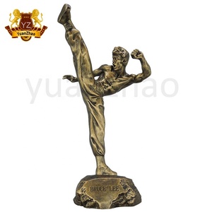 Figura <span class=keywords><strong>de</strong></span> acción personalizada <span class=keywords><strong>de</strong></span> tamaño real, escultura famosa china <span class=keywords><strong>de</strong></span> Kungfu, estatua <span class=keywords><strong>de</strong></span> bronce <span class=keywords><strong>de</strong></span> <span class=keywords><strong>Bruce</strong></span> <span class=keywords><strong>Lee</strong></span> - Product Image 2