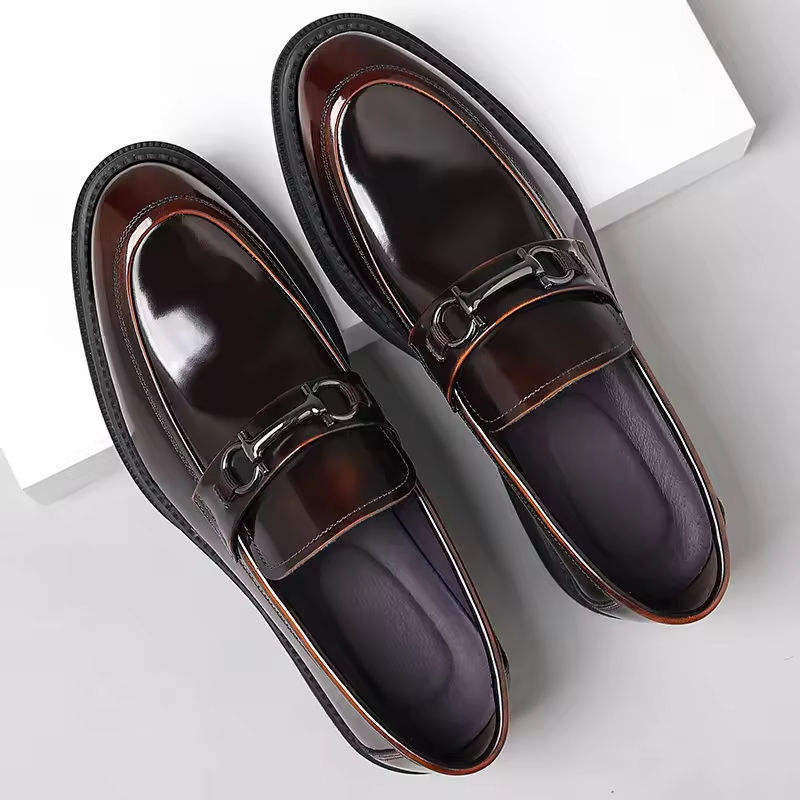 สีน้ำตาล