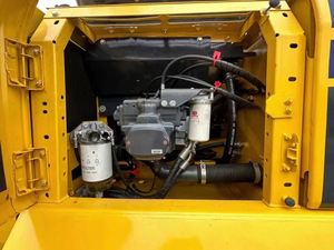 Excavadora de cadenas usada KOMATSU PC240LC-8 de 24 toneladas, modelo 2024, motor de 125 kW, probada e inspeccionada, stock en Japón - Product Image 3