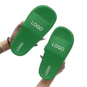 Popüler özel renk masaj taban sandalet erkekler düz baskı logosu kalın taban slaytlar spor spor duş OEM Flip flop terlik - Product Image 1