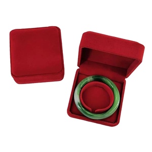 <span class=keywords><strong>Caja</strong></span> de Joyería de <span class=keywords><strong>Terciopelo</strong></span> Rojo de Lujo al por Mayor, <span class=keywords><strong>Caja</strong></span> de Embalaje de <span class=keywords><strong>Terciopelo</strong></span> para Anillos, Pendientes, Collares y Pulseras - Product Image 6