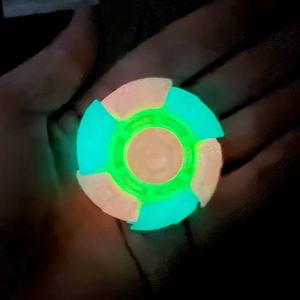 Ensemble de toupies de combat pour enfants, toupies LED lumineuses pour garçons et filles, jeu d'arène, cadeau d'anniversaire - Product Image 4
