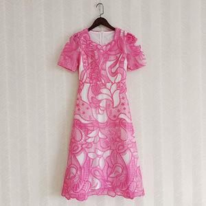 2025 verano nueva pasarela <span class=keywords><strong>moda</strong></span> mujer cuello redondo manga corta bordado punto cintura vestido de longitud media - Product Image 4