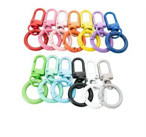 Porte-clés mousqueton en alliage de zinc coloré, fermoir robuste, impression en relief, tendance mode, fraîcheur moderne, simplicité, pour la rentrée scolaire, en métal - Product Image 1