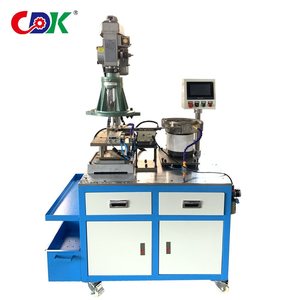 Machine de taraudage entièrement automatique à grande vitesse, personnalisable, avec alimentation par bac, tête multi-fils en option, petite machine de taraudage - Product Image 3