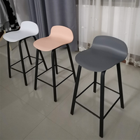 Tabouret de bar moderne minimaliste nordique avec dossier en métal, non rotatif, pour la maison, le pub ou l'extérieur