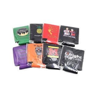 Refroidisseurs de canettes pliables en néoprène personnalisables avec logo ou message pour créer des cadeaux promotionnels/objets publicitaires mémorables - Product Image 6