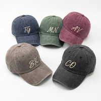 Casquette de baseball non structurée à profil bas et visière incurvée en coton délavé, avec logo monogramme et initiales brodées personnalisées