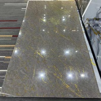 Panneau mural autocollant décoratif à motif personnalisé, panneau mural intérieur brillant en PVC effet marbre, protection UV
