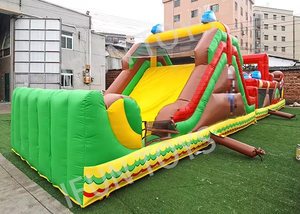 Castillo Inflable Comercial Clásico con Tobogán, Obstáculos y Diseño de los Hermanos Fontaneros, para Parques de Diversiones - Product Image 4