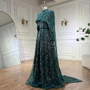 Abiti da Sera Musulmani Verdi a Trapezio a Maniche Lunghe con Mantella Completamente Coprenti Serene Hill LA72032B Eleganti Abiti da Cerimonia per Donna - Product Image 2