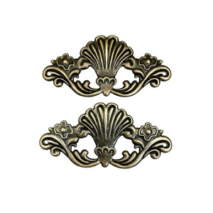 Adornos de Esquina de Hierro 97x47mm, Parches Decorativos para Muebles Antiguos, Accesorios para Cajas de Madera y Cajas de Regalo - Product Image 4