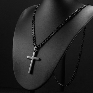 Collier pendentif croix plaqué or 18 carats en gros, collier croix en acier inoxydable étanche pour hommes, bijoux Jésus - Product Image 2