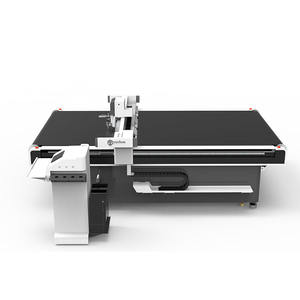 Macchina da Taglio Automatica CNC per Tappeti in Erba Sintetica e Rotoli di Prato Artificiale - Product Image 5