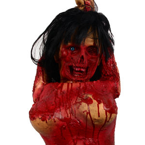 Décoration de torse de zombie féminin sanglant en latex pour Halloween, avec visage semi-avarié et colonne vertébrale exposée, accessoire double usage à suspendre ou ornement de table - Product Image 5