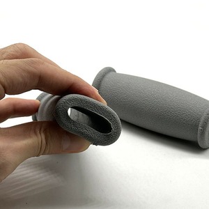 Coussin de soutien sous-aisselle en caoutchouc souple avec poignée élastique, gris clair VHK666 - Product Image 5