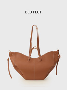 Nouveau Sac Fourre-tout Minimaliste 2026 Grande Capacité Sac à Main et Sac à Bandoulière Polyvalent en Forme d'Aile pour les Trajets Quotidien - Product Image 2