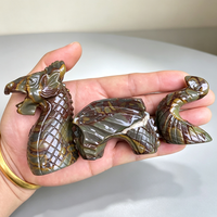 Cristal de Yooperlite naturel sculpté à la main, corps de dragon en 3 parties, imprimé UV, décoration d'intérieur, effet UV Flash