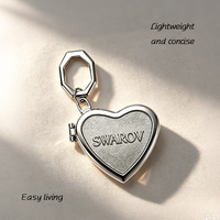 Miroir compact en alliage de zinc en forme de cœur, porte-clés, logo personnalisé en relief, mini miroir de maquillage de poche, cadre photo, médaillon, cadeau