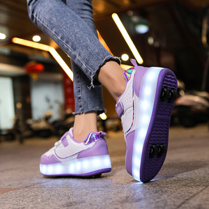 <span class=keywords><strong>Zapatillas</strong></span> <span class=keywords><strong>con</strong></span> 4 <span class=keywords><strong>Ruedas</strong></span> Desmontables para Niños, Zapatos Deportivos Cómodos <span class=keywords><strong>con</strong></span> <span class=keywords><strong>Luces</strong></span> Recargables para Uso Diario, Zapatos <span class=keywords><strong>con</strong></span> <span class=keywords><strong>Ruedas</strong></span> para Niños - Product Image 5