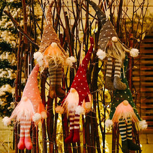 Nuevas decoraciones navideñas tejidas Piernas Largas bosque viejo muñeco con lámpara Rudolph muñeca Decoración - Product Image 4