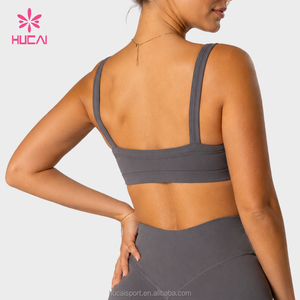 Soutien-gorge de sport pour femme ODM HUCAI, personnalisé, à bretelles larges, maintien moyen, encolure droite, bordure contrastante, col carré, pour yoga, gym, <span class=keywords><strong>pilates</strong></span> et entraînement - Product Image 5
