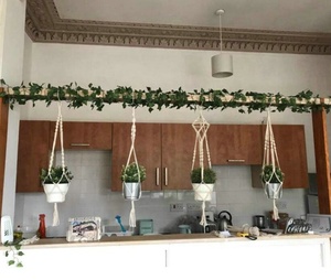 Cintre de plante en macramé de 35 pouces, panier de jardinière suspendu, perles en bois, <span class=keywords><strong>support</strong></span> de Pot de fleur décoratif, glands, décoration de maison Boho d'extérieur - Product Image 6