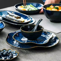 Vaisselle en grès céramique moderne bleu émaillé, assiettes faites à la main avec émail changeant de couleur au four, écologiques, compatibles micro-ondes et lave-vaisselle