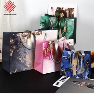 Sacs en papier de luxe Baoren pour cadeaux et emballages, sacs en papier en gros avec votre propre logo pour les vêtements et les petites entreprises - Product Image 3