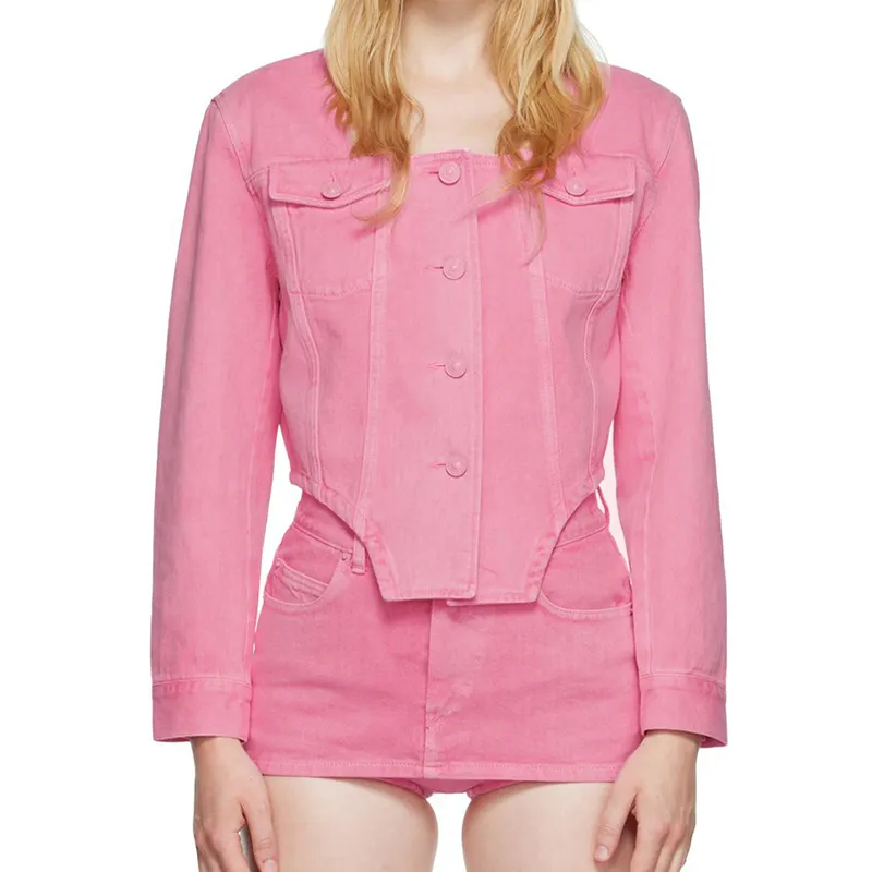 女性ピンクスクエアネックシングルブレストフラップポケット非対称クロップドヘムカスタムロゴデニムジャケット
