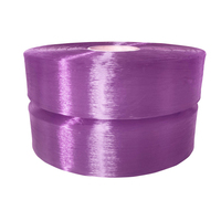Fil de polyester teint en masse violet FDY 150D/96F torsadé brillant trilobal pour la couture et la broderie